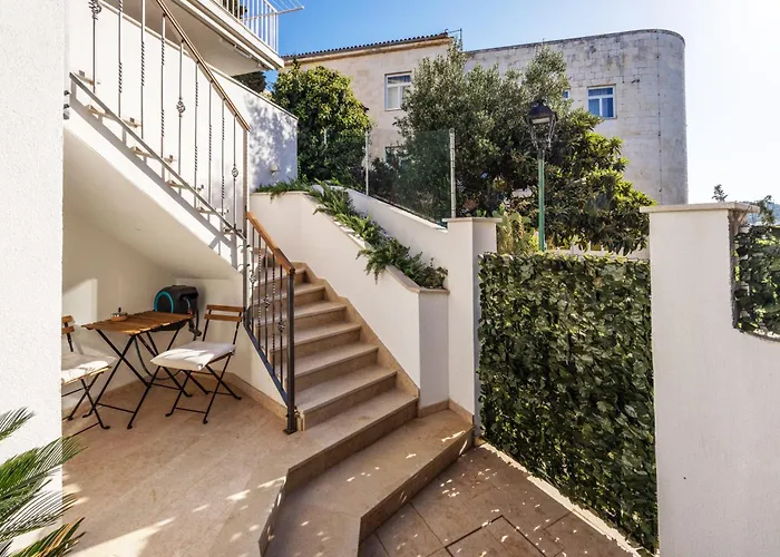 Terrace Haven Hvar חוואר
